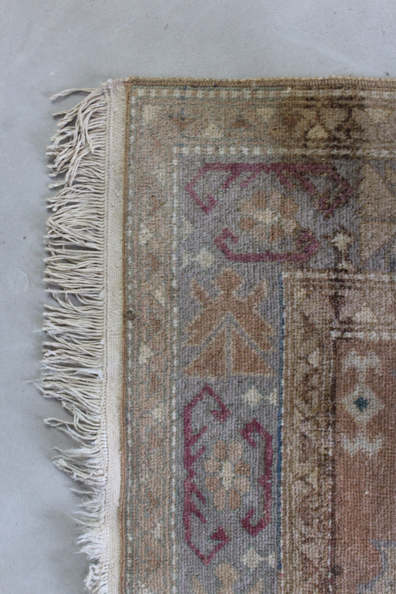 Antique Wool Erivan Rug - Kernow Furniture