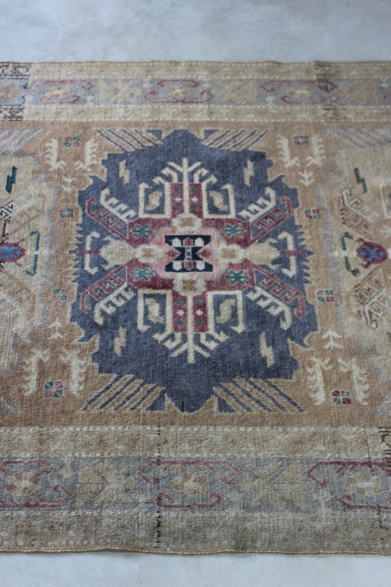 Antique Wool Erivan Rug - Kernow Furniture