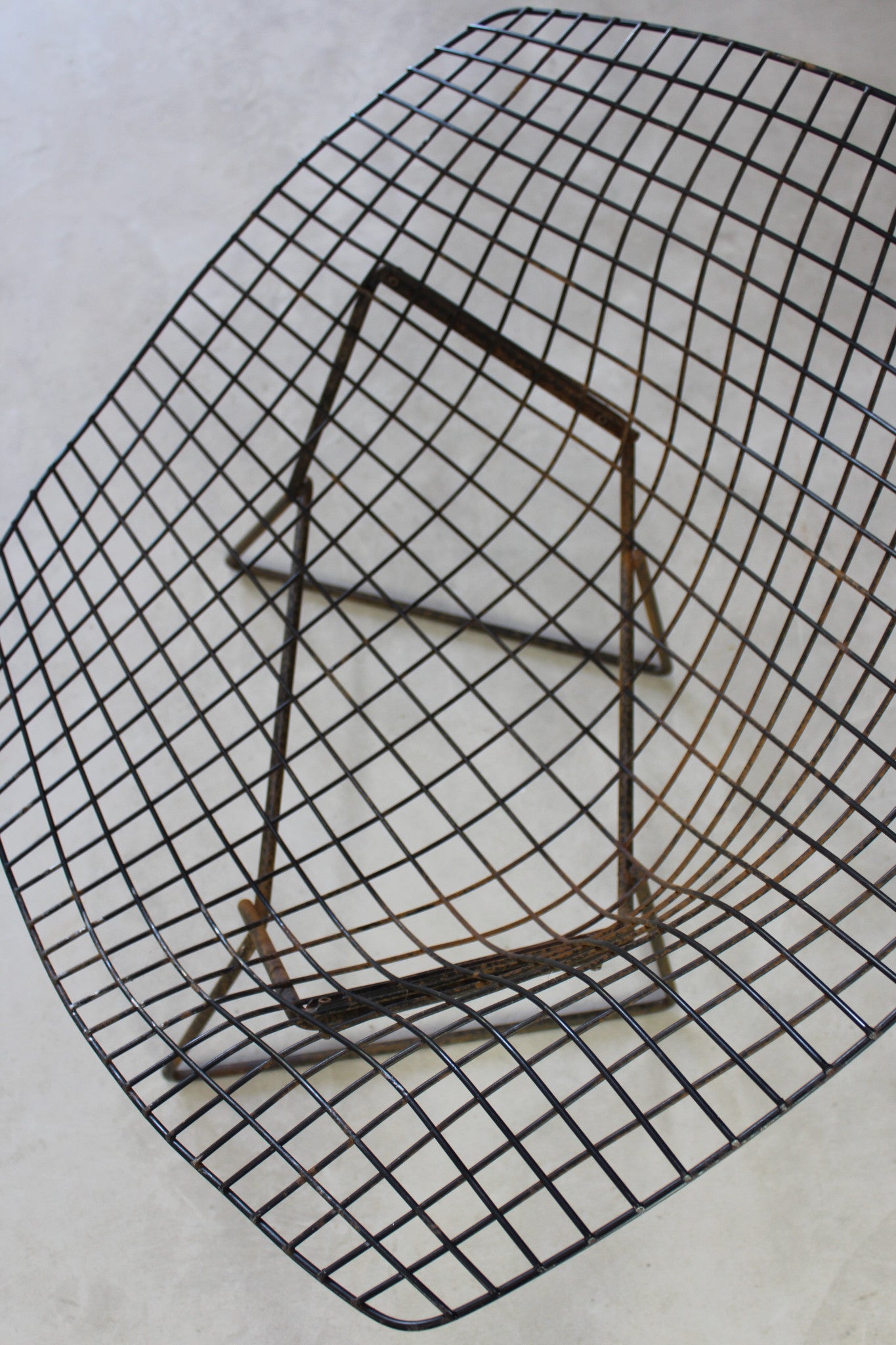 Harry Bertoia Designed Diamond Chair - Kernow Furniture