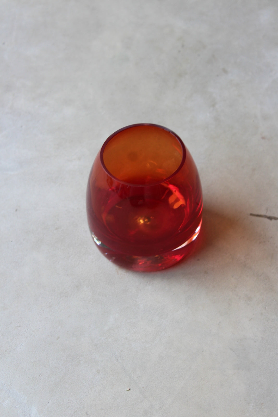 Small Retro Red Glass Vase - Kernow Furniture