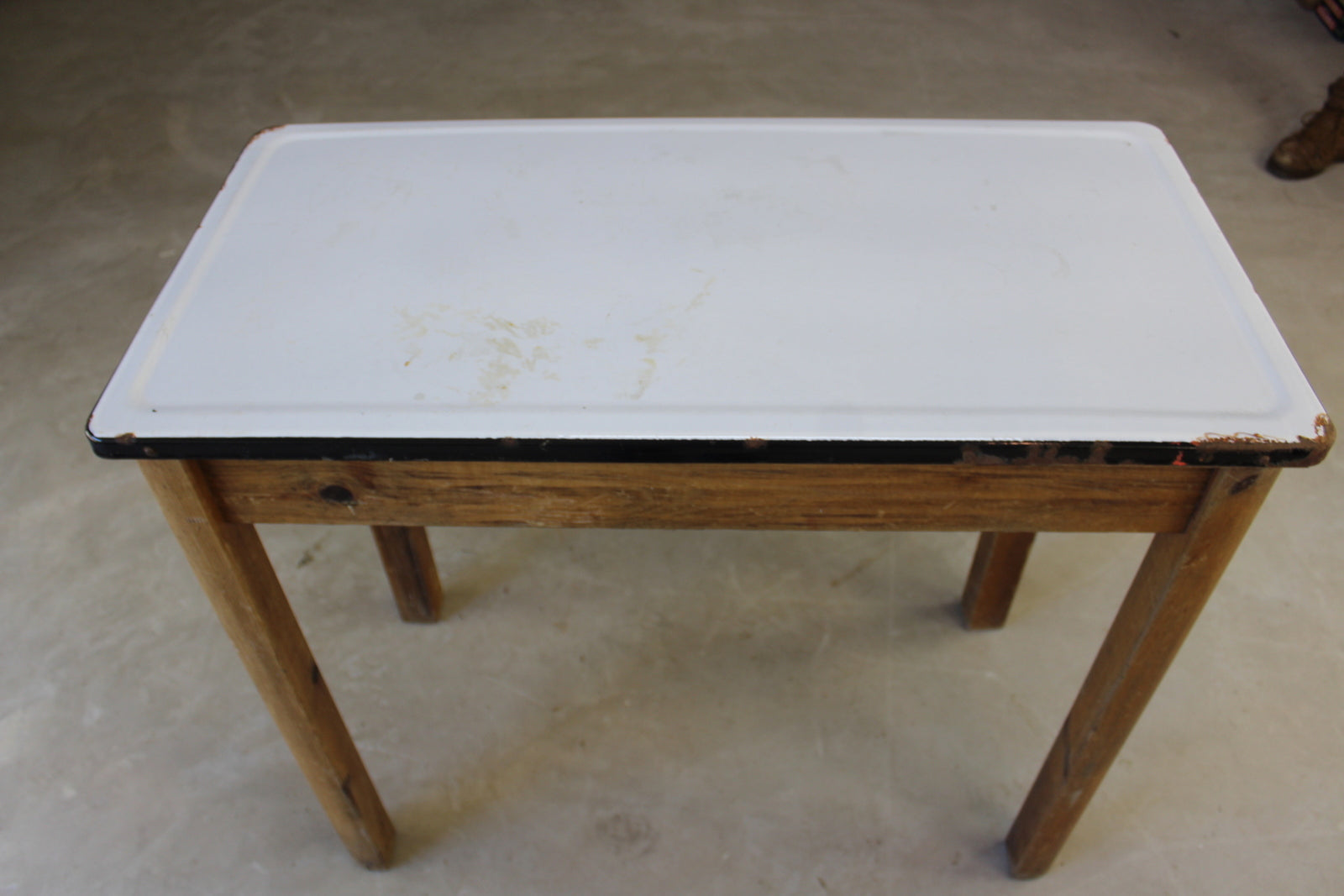 Vintage Enamel Top Kitchen Table Kernow Furniture